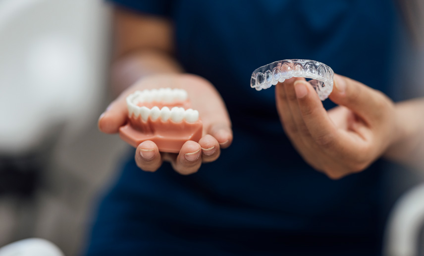Braces vs Invisalign® - we explain your options